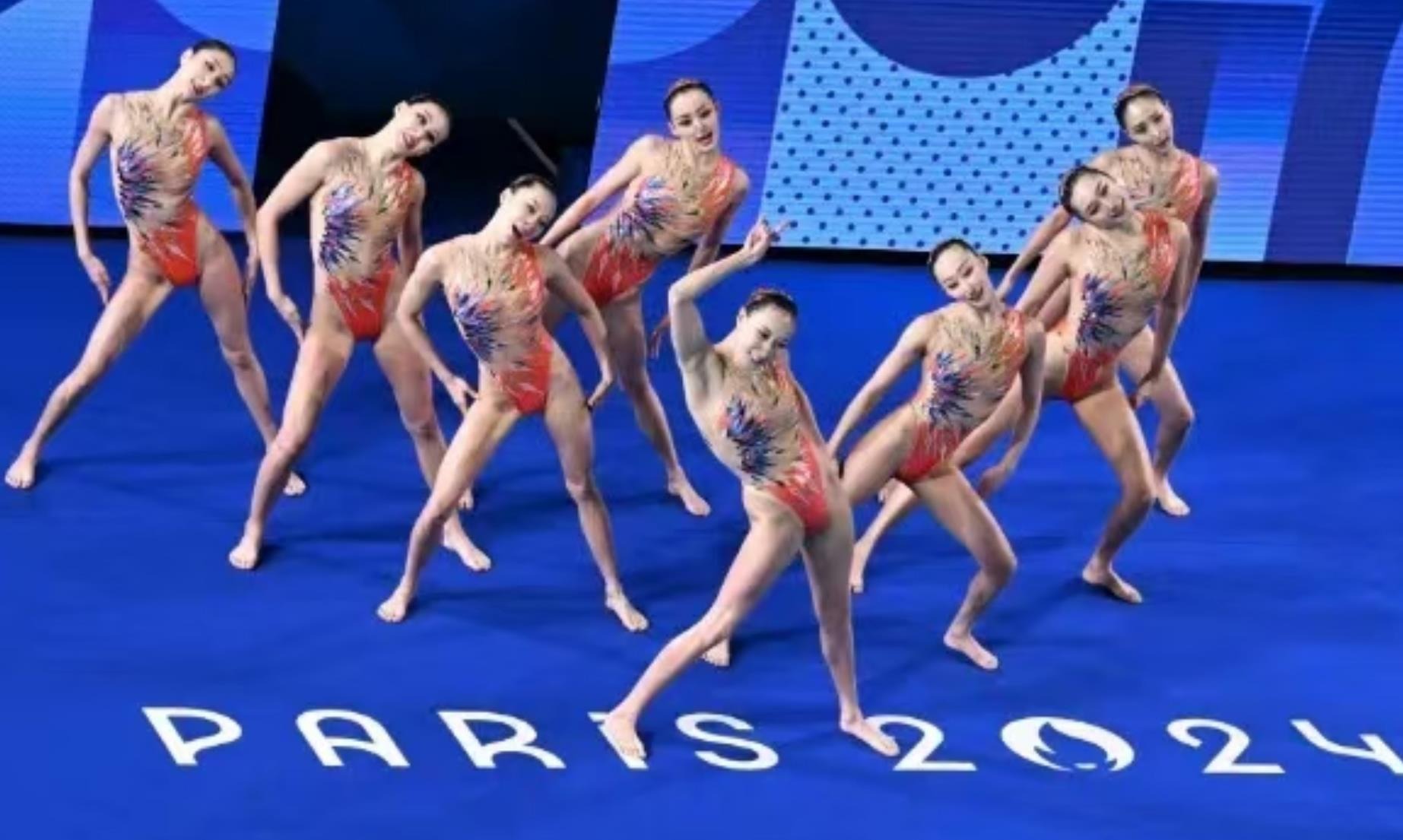 邓卓翔：全队在训练中都非常投入，希望奉献一场精彩的比赛